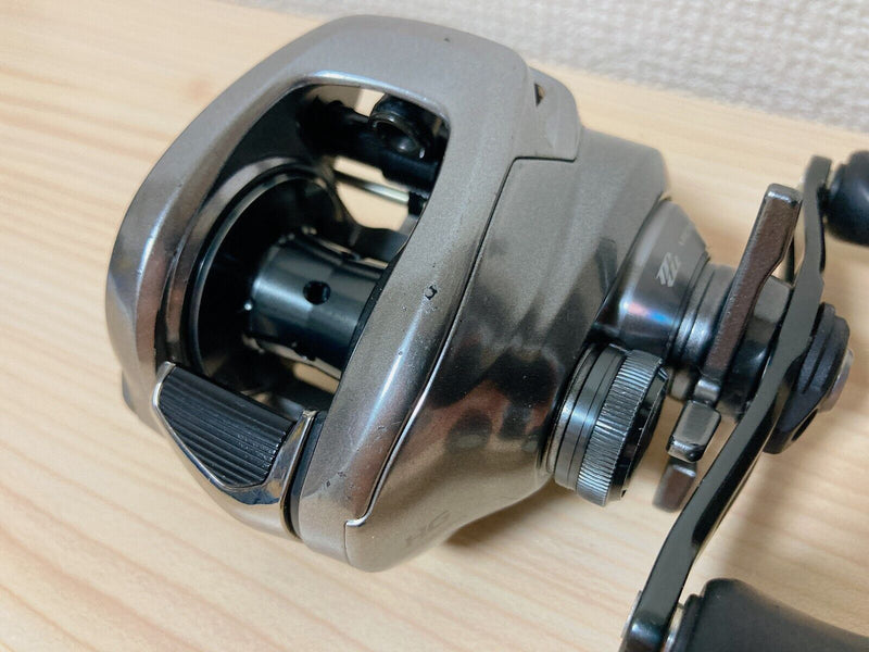 Shimano Baitcasting Reel 18 Bantam MGL HG Right Handed Gear Ratio 7.1:1 IN BOX