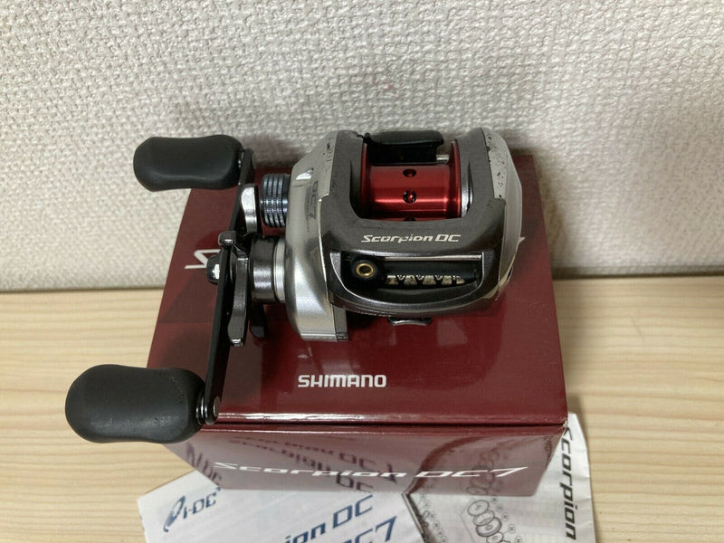 Shimano Baitcasting Reel 11 Scorpion DC7 Right Handed RH692000 IN BOX