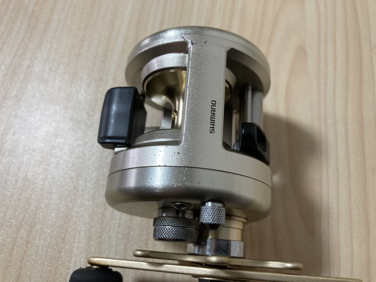 Shimano Baitcasting Reel AXIS 100 Version2 Right 5.8:1 Fishing Reel IN