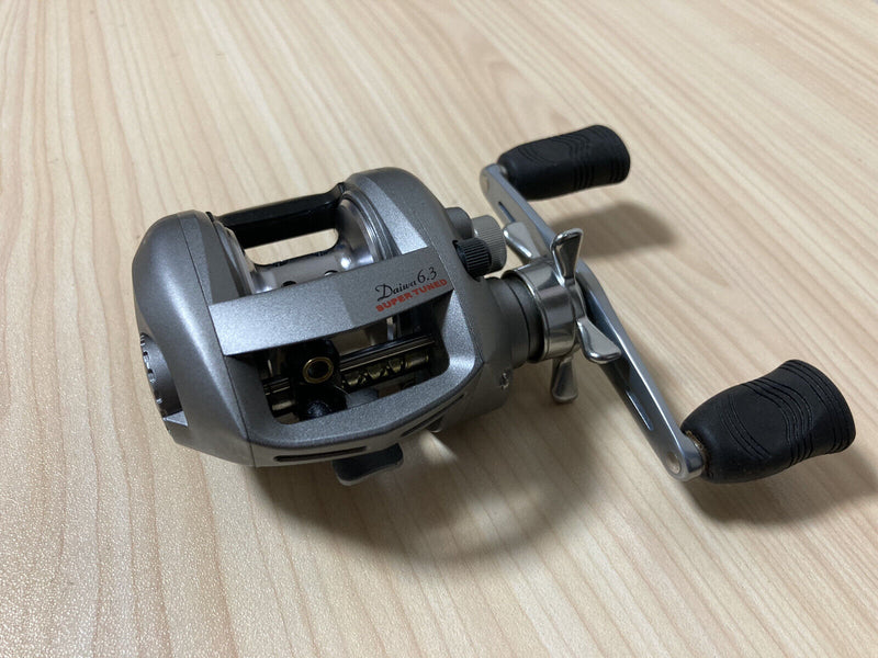 daiwa advantage reel Daiwa Baitcasting Reel U.S. Adavantage L SUPER TUNED Left 6.3:1 Fishin