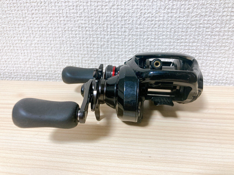 Shimano Baitcasting Reel 17 Scorpion DC 100 Right Gear Ratio 6.3:1