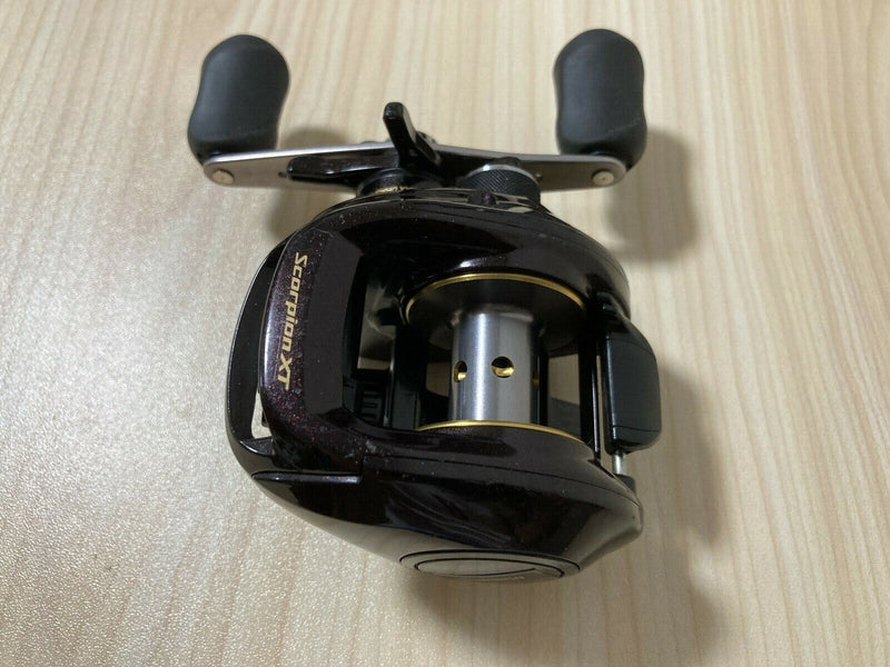 Shimano Baitcasting Reel 09 Scorpion XT 1500 Right Handed From Japan