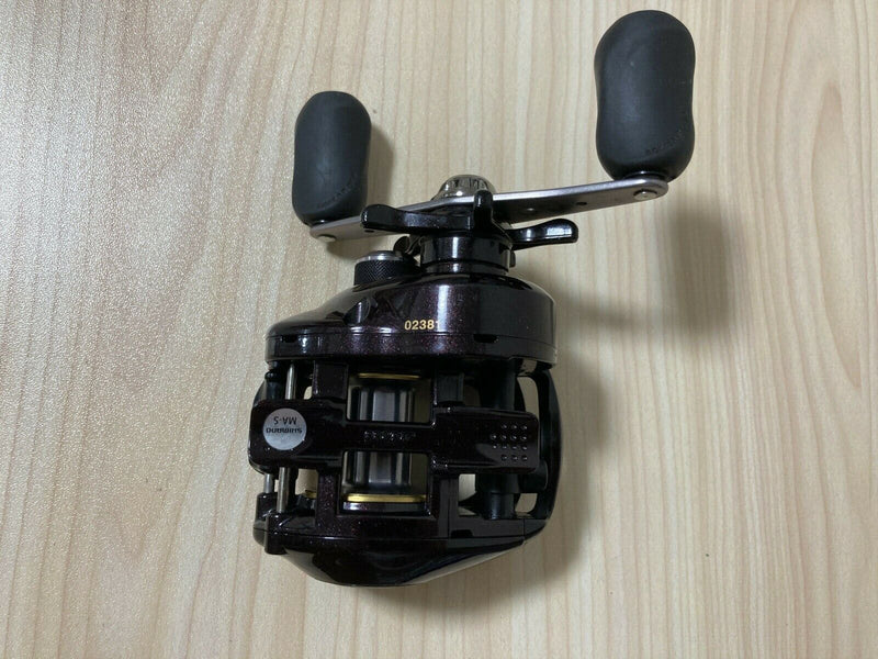 Shimano Baitcasting Reel 09 Scorpion XT 1500 Right Handed From Japan