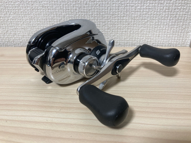 Shimano Baitcasting Reel 12 ANTARES Right RH750000 IN BOX