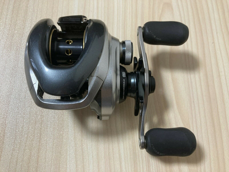 Shimano Baitcasting Reel 13 Metanium HG Left Hand 5RH793000 IN BOX Used D-5