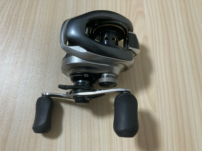 Shimano Baitcasting Reel 13 Metanium HG Left Hand 5RH793000 IN BOX Used D-5