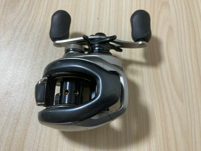 Shimano Baitcasting Reel 13 Metanium HG Left Hand 5RH793000 IN BOX Used D-5