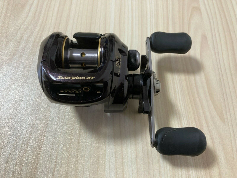 Shimano Baitcasting Reel 09 Scorpion XT 1501 RH601000 Left Handed IN BOX D-7