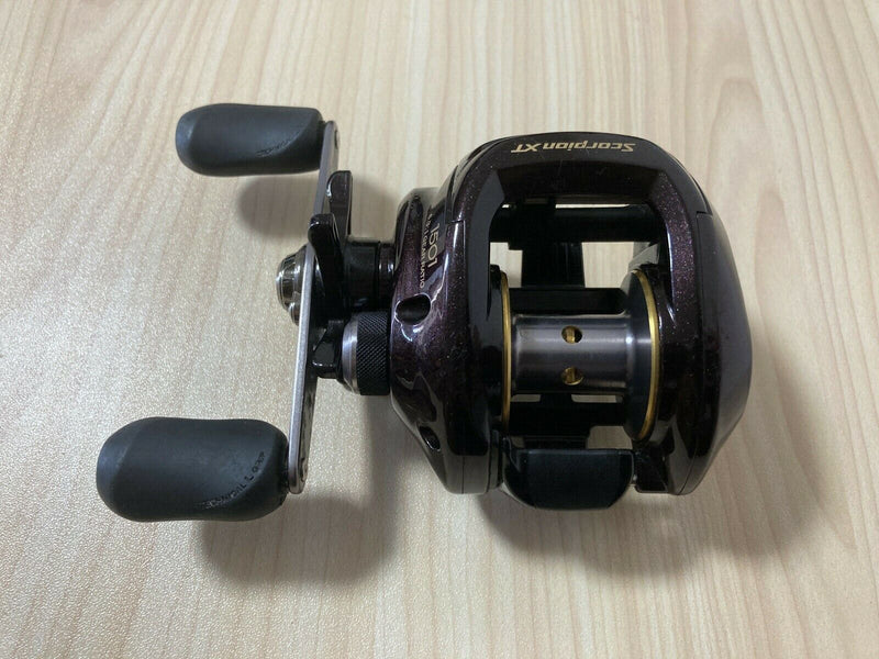 Shimano Baitcasting Reel 09 Scorpion XT 1501 RH601000 Left Handed IN BOX D-7