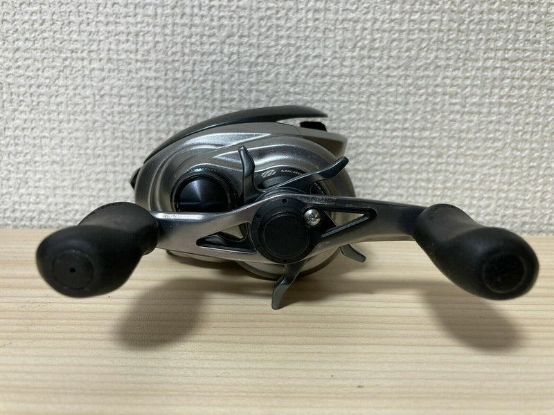 Shimano Baitcasting Reel 13 Metanium Right Gear Ratio 6.2:1 5RH790000 IN BOX