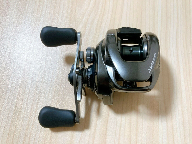 Shimano Baitcasting Reel 20 Metanium Right 5RL280000 Gear Ratio 6.2 IN BOX