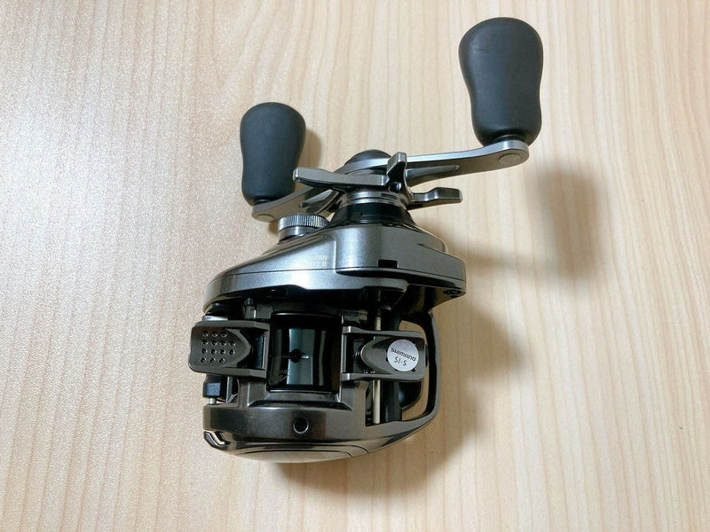 Shimano Baitcasting Reel 20 Metanium Right 5RL280000 Gear Ratio 6.2 IN BOX