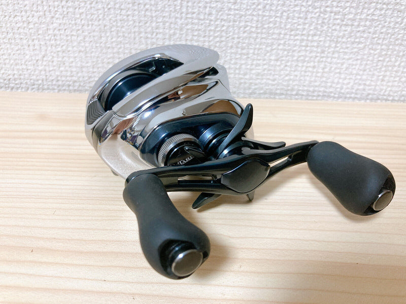 Shimano Baitcasting Reel 19 ANTARES HG Right Gear Ratio 7.4:1 IN BOX