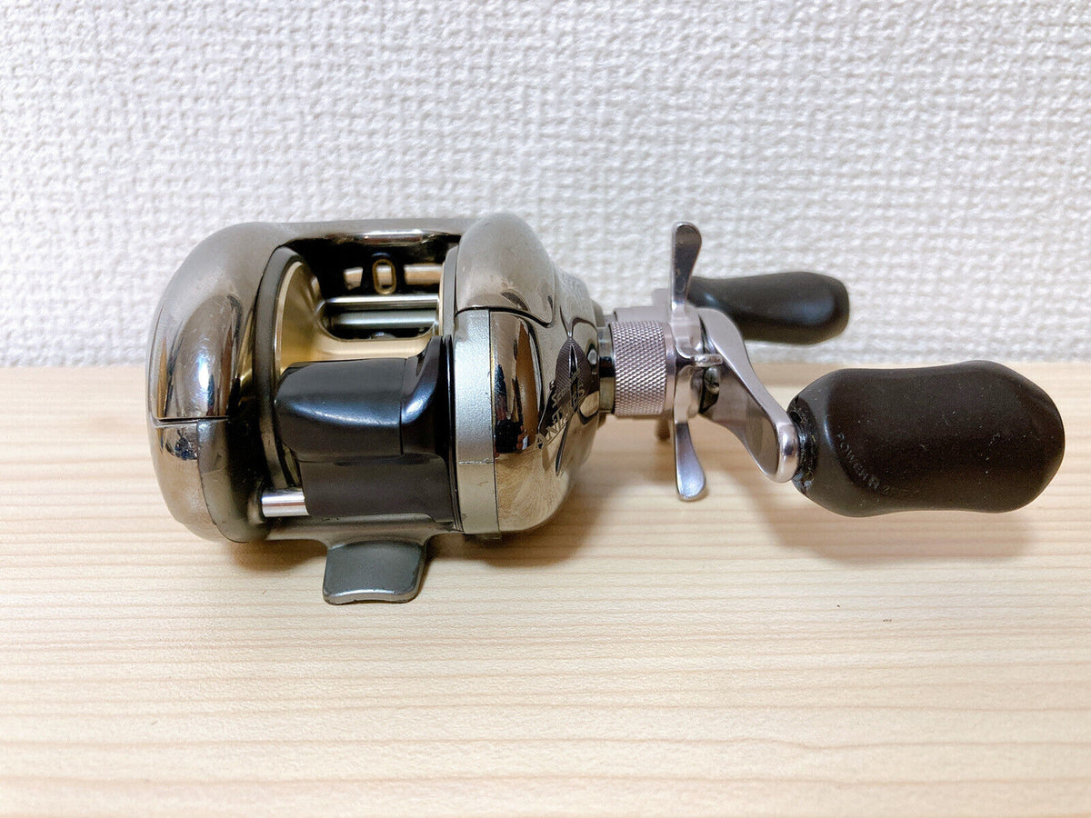 Shimano Baitcasting Reel ANTARES Version 2 RH222000 Gear Ratio 6.2:1 I