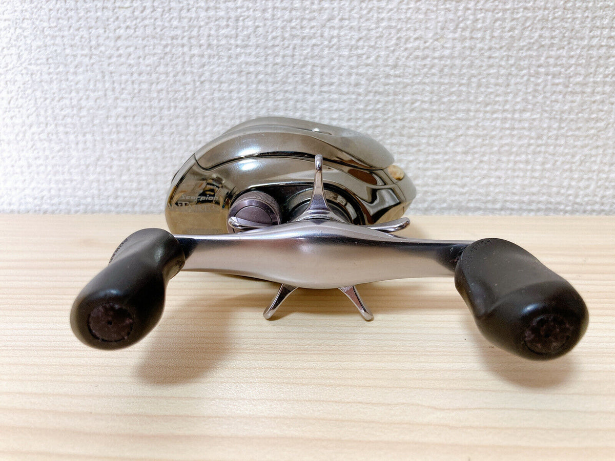 Shimano Baitcasting Reel ANTARES Version 2 RH222000 Gear Ratio 6.2:1 I