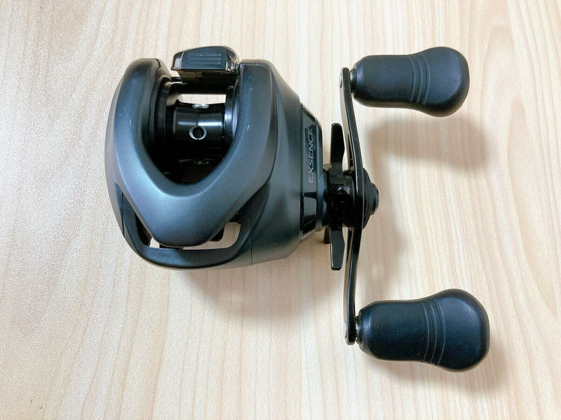 Shimano Baitcasting Reel 17 Exsence DC XG Left 5RL061000 Gear Ratio 7.8:1  IN BOX