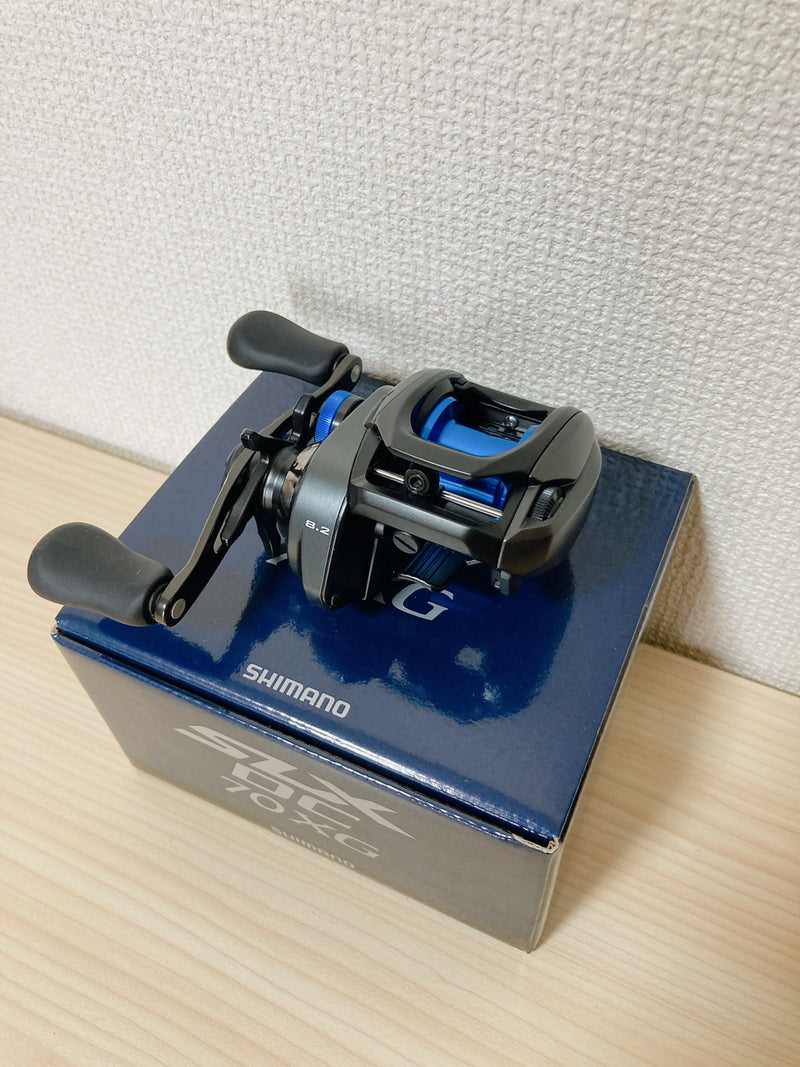 Shimano Baitcasting Reel 20 SLX DC 70XG RIGHT Gear Ratio 8.2:1 Fishing IN BOX Shimano Baitcasting Reel 20 SLX DC 70XG RIGHT Gear Ratio 8.2:1 Fishing IN BOX