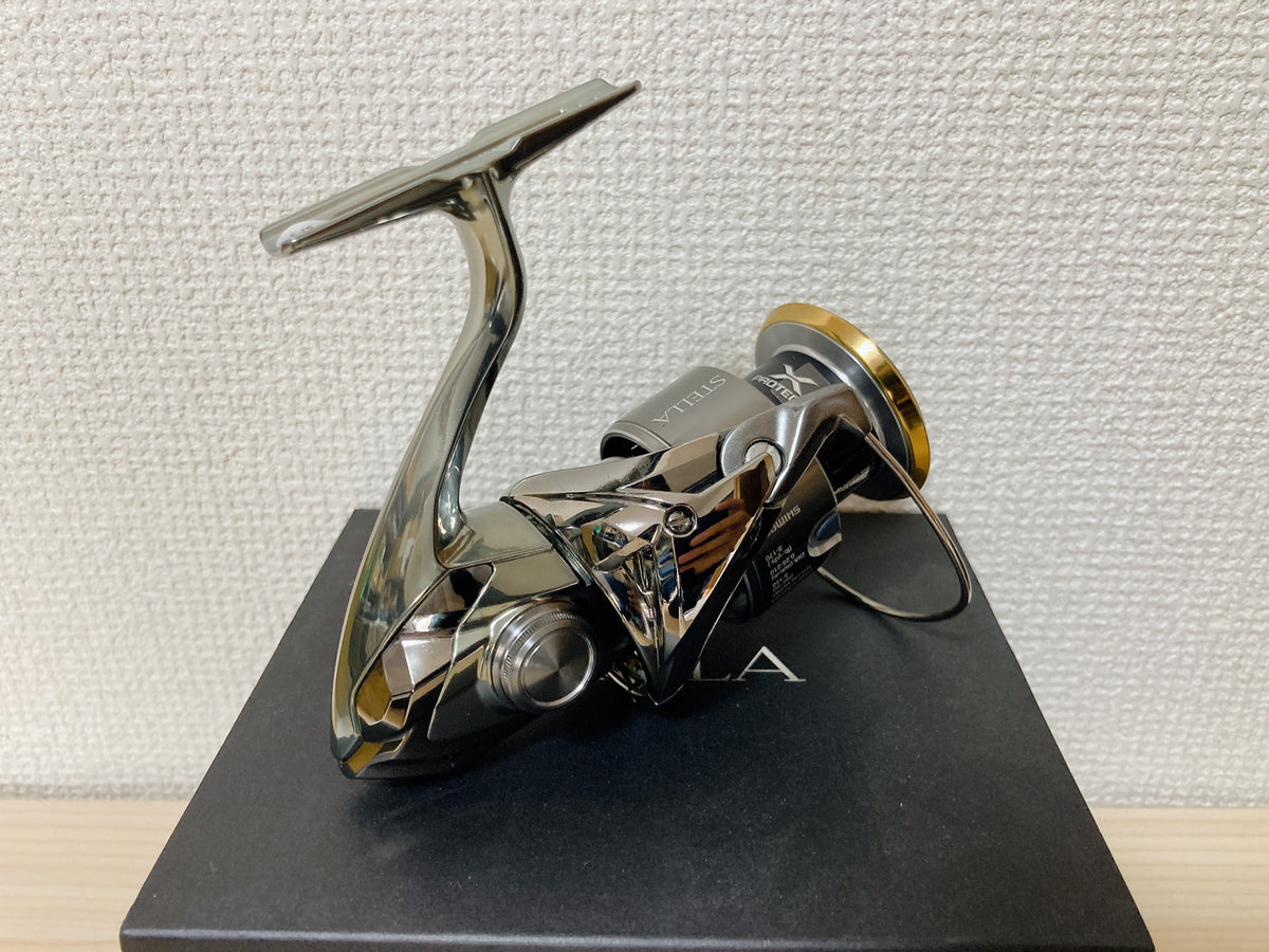 Shimano Spinning Reel 18 STELLA C3000 Gear Ratio 5.3:1 Fishing Reel IN Shimano Spinning Reel 18 STELLA C3000 Gear Ratio 5.3:1 Fishing Reel IN