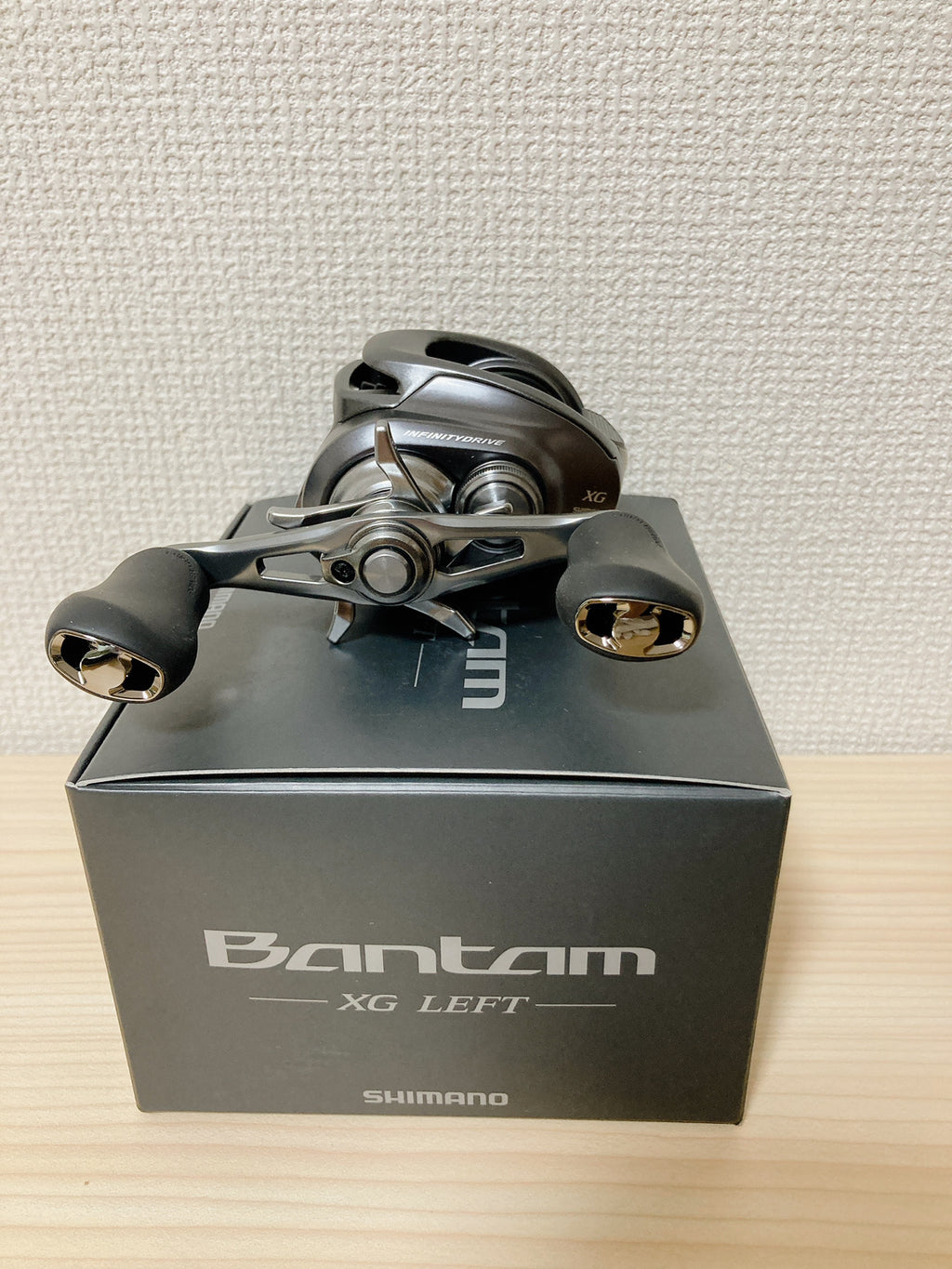 Shimano Baitcasting Reel 22 Bantam XG Left Gear Ratio 8.1:1 IN BOX