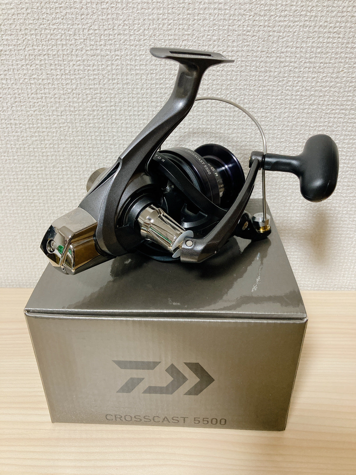 リール DAIWA CROSSCAST 5500 大型スピニングリール。DAIWAクロスキャスト5500