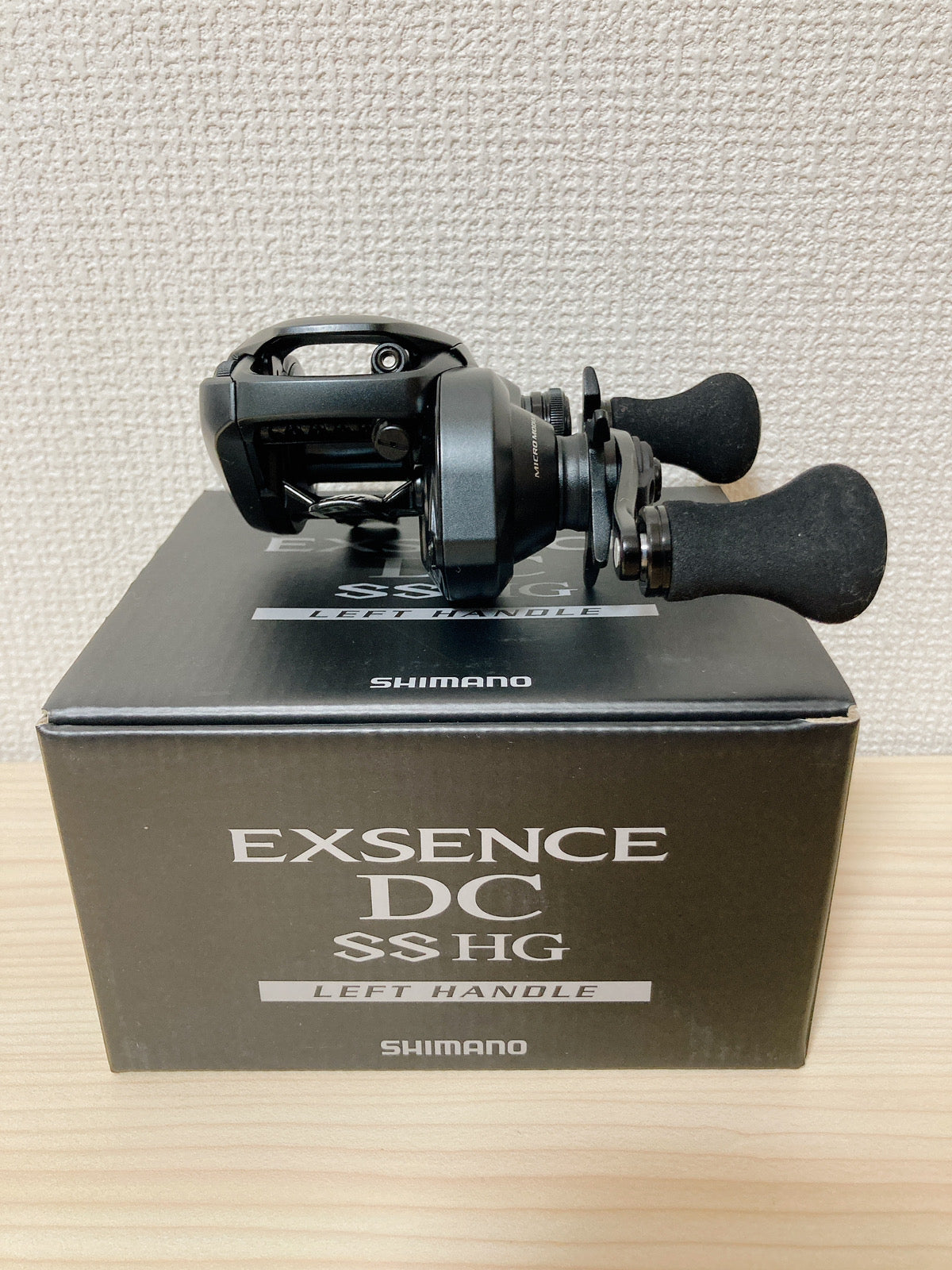 Shimano Baitcasting Reel 20 EXSENCE DC SS HG Left 7.4:1 Fishing Reel I