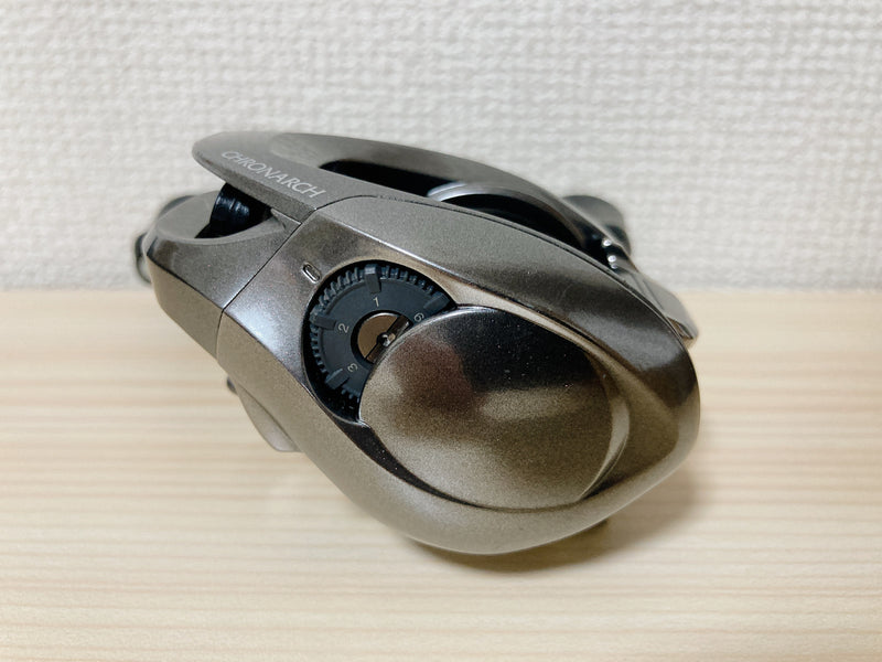SHIMANO Baitcasting Reel 17 CHRONARCH MGL 150 XG Right Gear Ratio 8.1