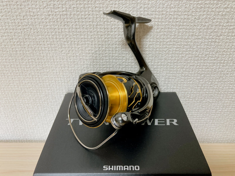 Shimano Spinning Reel 20 TWIN POWER C3000XG 6.4:1 Fishing Reel IN BOX