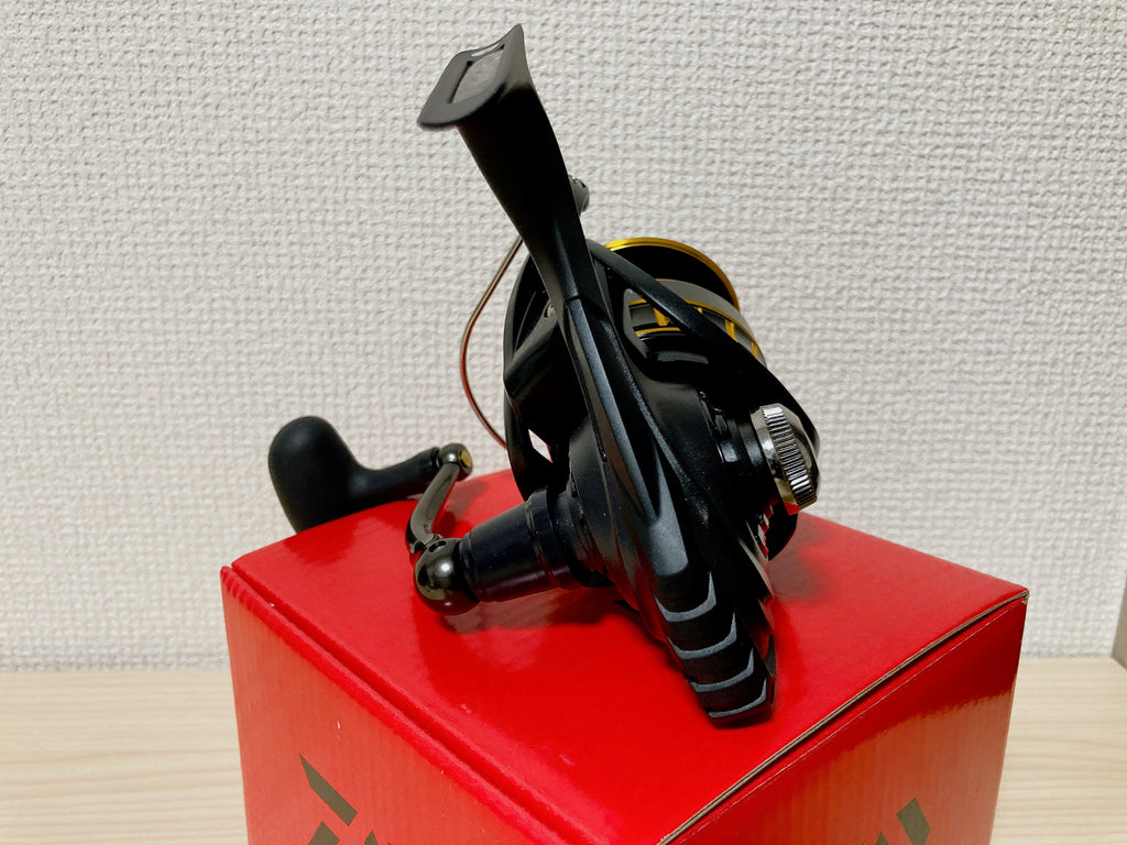 Daiwa Spinning Reel 16 BG 3500H Gear Ratio 5.7:1 Fishing Reel IN BOX