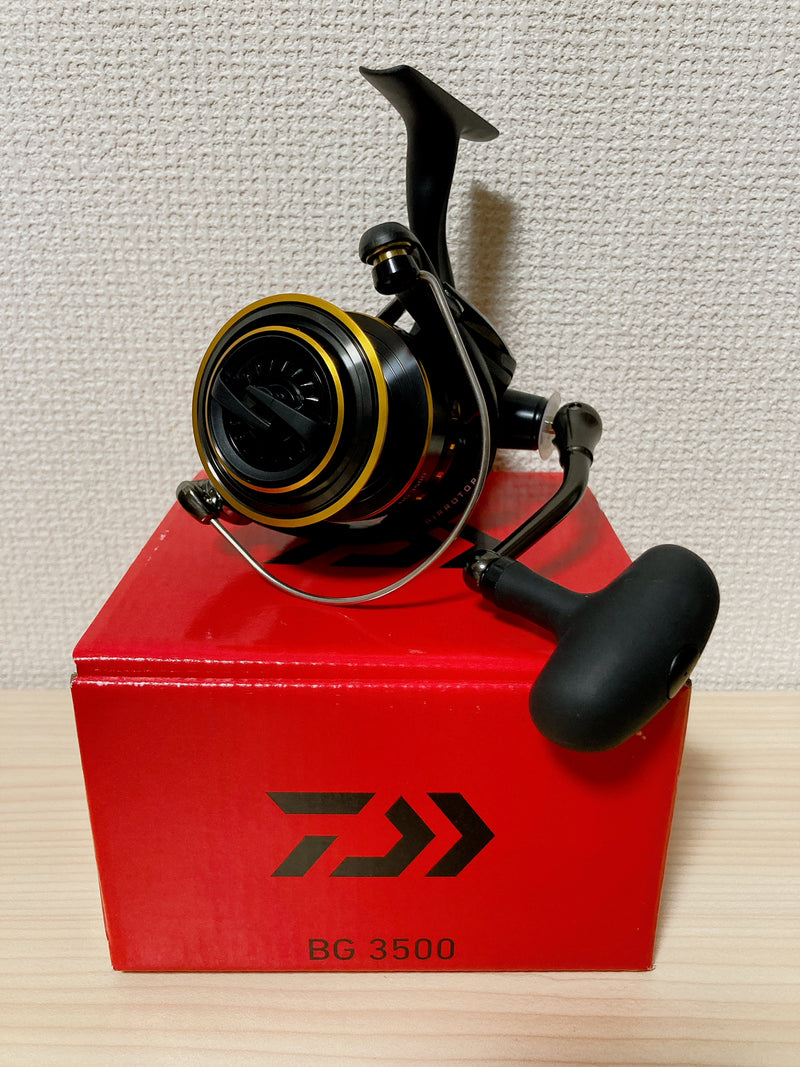 Daiwa Spinning Reel 16 BG 3500 Gear Ratio 4.9:1 Fishing Reel IN BOX Daiwa Spinning Reel 16 BG 3500 Gear Ratio 4.9:1 Fishing Reel IN BOX