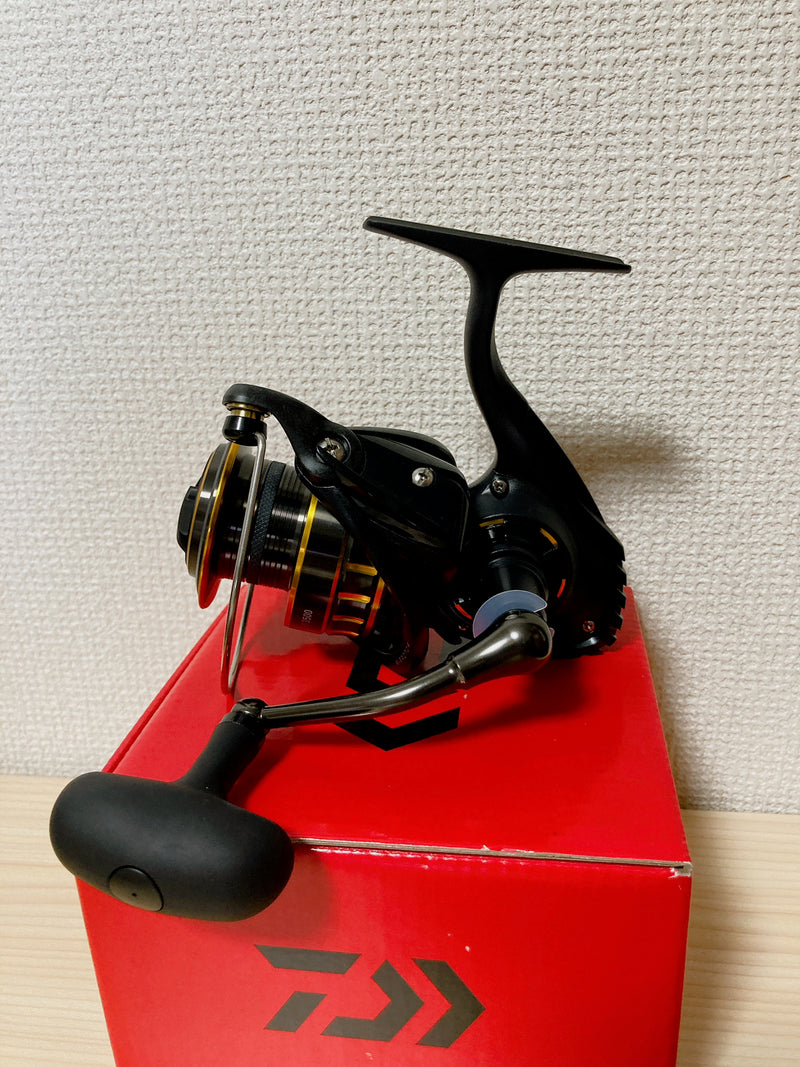 Daiwa 16 JOINUS 3000 Spinning Reel [Japan Import]