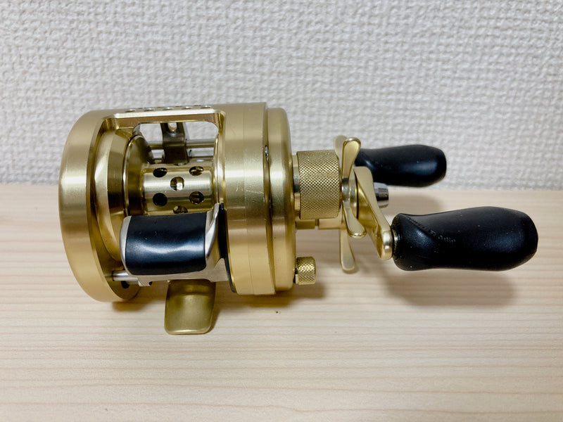 calcutta 100 fishing reel Shimano Baitcasting Reel 01 CALCUTTA CONQUEST 100 Right RH442100 Fishi
