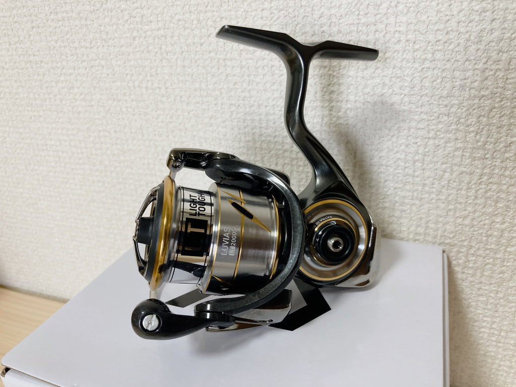 Daiwa Spinning Reel 20 LUVIAS FC LT2000-S-XH 6.2:1 Fishing Reel IN BOX