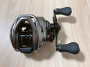 Shimano Baitcasting Reel 17 Scorpion BFS XG Right 8.2:1 Fishing Reel IN BOX