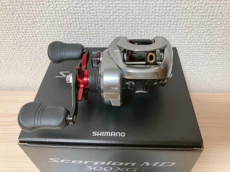 Shimano Baitcasting Reel 21 Scorpion MD 300XG Right Gear Ratio 7.9:1 IN BOX