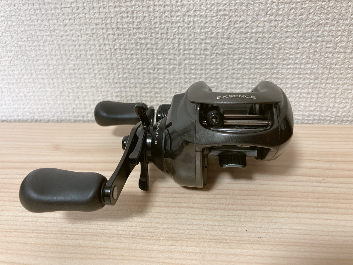 Amazon | シマノ(SHIMANO) ベイトリール 13 エクスセンス DC 左ハンドル | シマノ(SHIMANO) | ベイトリール