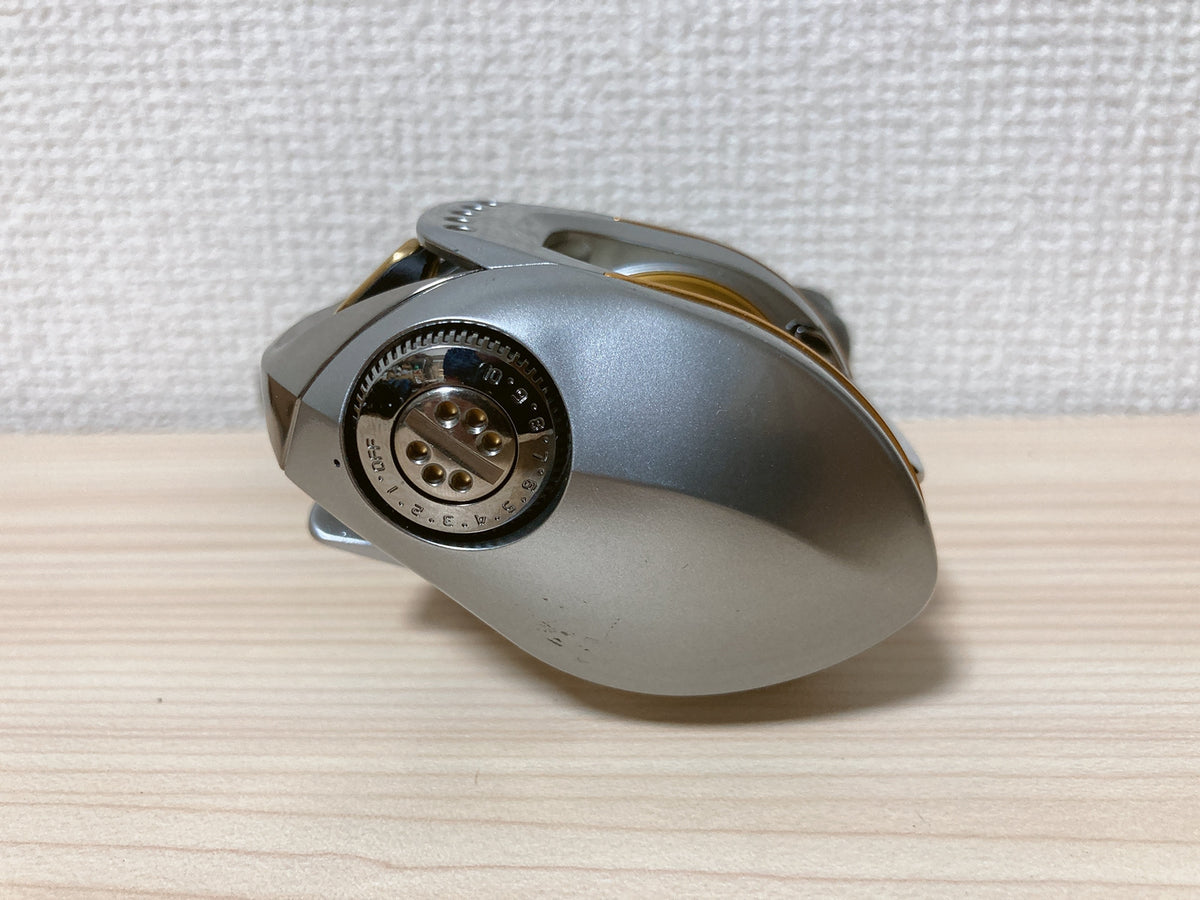 Daiwa Baitcasting Reel TEAM Daiwa ZILLION 100H Right Handle