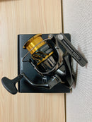 Shimano Spinning Reel 20 TWIN POWER 4000MHG Gear Ratio 5.8:1 Fishing Reel IN BOX