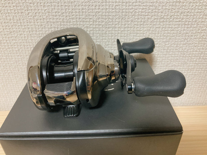 Shimano Baitcasting Reel 21 ANTARES DC Right 5.6:1 Fishing Reel IN BOX