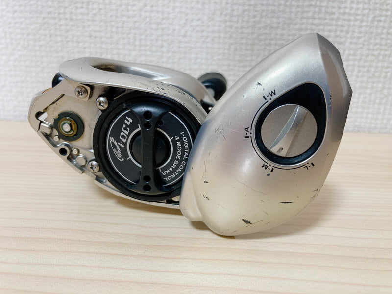 Shimano Baitcasting Reel 08 Metanium Mg DC7 Right Gear Ratio 7.0:1