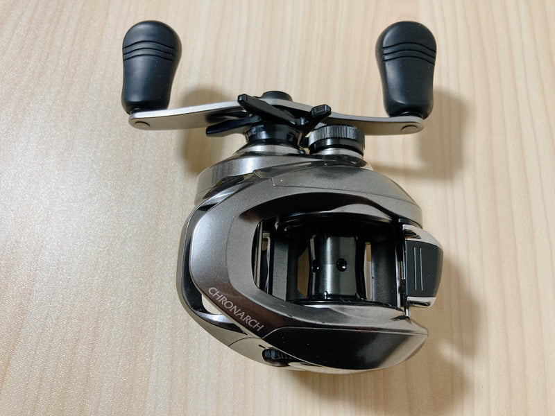 SHIMANO Baitcasting Reel 17 CHRONARCH MGL 150 XG Right Gear Ratio 8.1:1