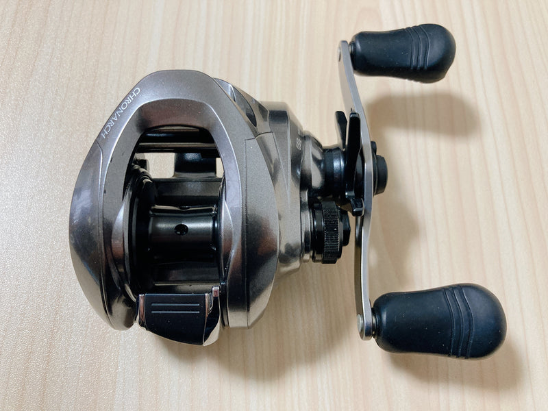 SHIMANO Baitcasting Reel 17 CHRONARCH MGL 150 XG Right Gear Ratio 8.1:1