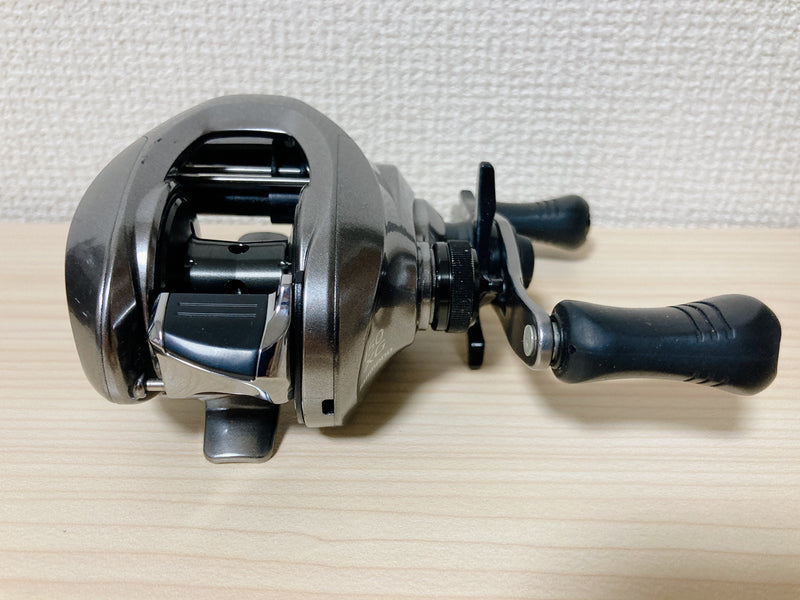 SHIMANO Baitcasting Reel 17 CHRONARCH MGL 150 XG Right Gear Ratio 8.1:1