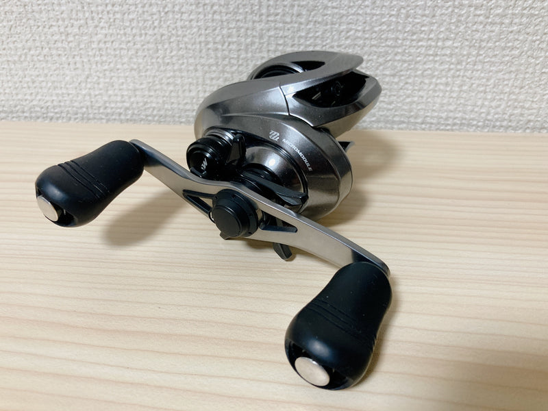 SHIMANO Baitcasting Reel 17 CHRONARCH MGL 150 XG Right Gear Ratio 8.1:1