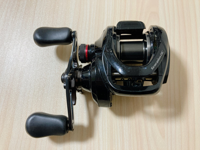 Shimano Baitcasting Reel 17 Scorpion DC 100HG Right Handle Gear Ratio 7.2 Shimano Baitcasting Reel 17 Scorpion DC 100HG Right Handle Gear Ratio 7.2