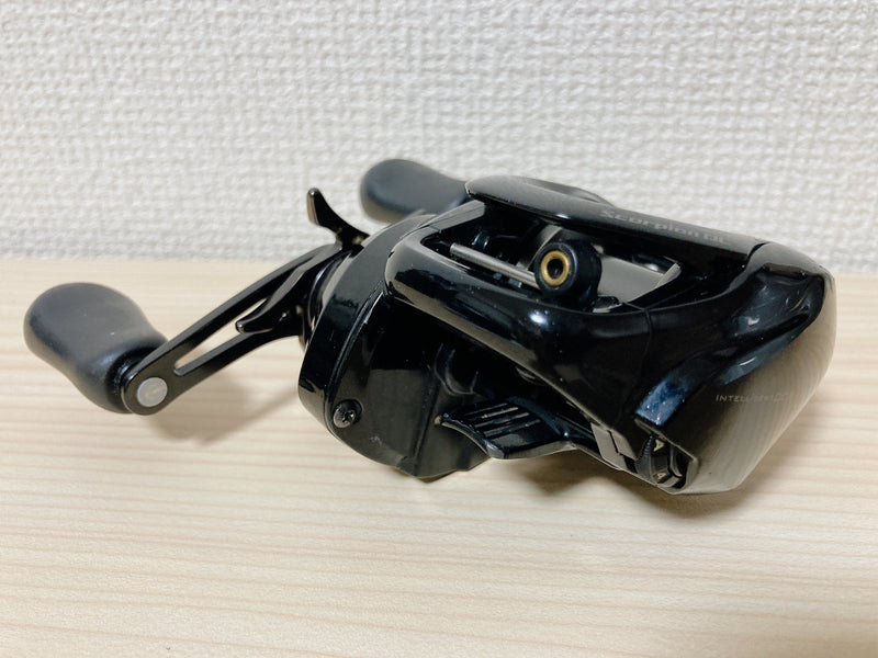 Shimano Baitcast Reel 6.4: 1 Gear Ratio Fishing Reels for sale