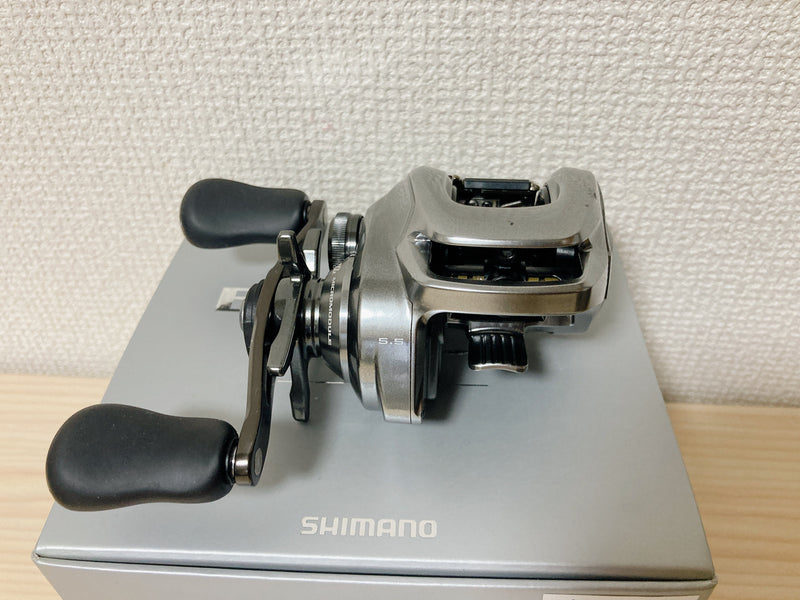 Shimano Baitcasting Reel 18 Bantam MGL PG right handle Gear Ratio 5.5