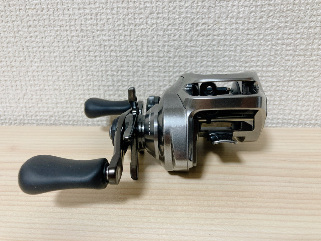 Shimano Baitcasting Reel 18 Bantam MGL PG right handle Gear Ratio 5.5:1
