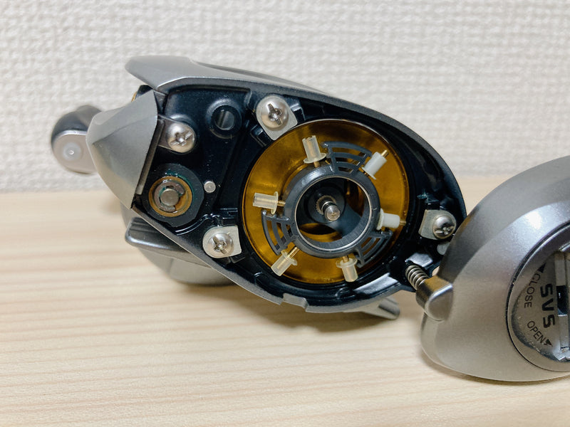 Shimano Baitcasting Reel 09 ALDEBARAN Mg Right Handed Gear Ratio 5.8:1 IN BOX