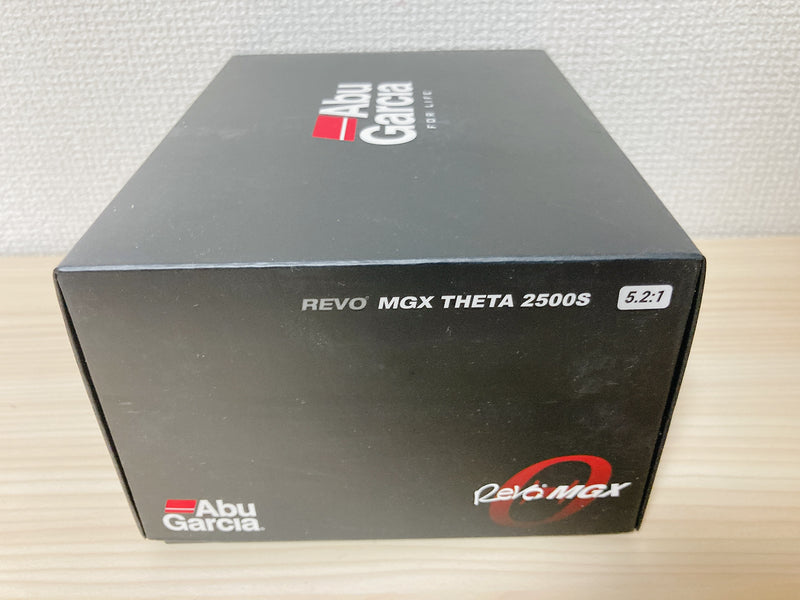Abu Garcia Spinning Reel REVO MGX THETA 2500S 5.2:1 Fishing Reel IN BOX